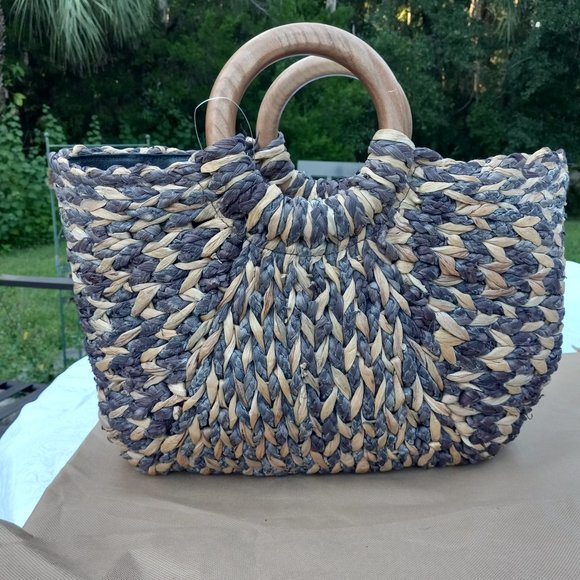 NWT PATRICIA NASH WOVEN STRAW TOTE BAG // CROSS BODY BAG WITH LEATHER STRAP - Picture 3 of 16